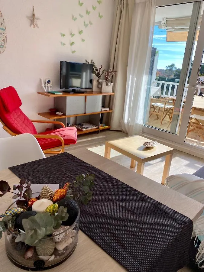 ל'אסטרטיט Sol Apartment